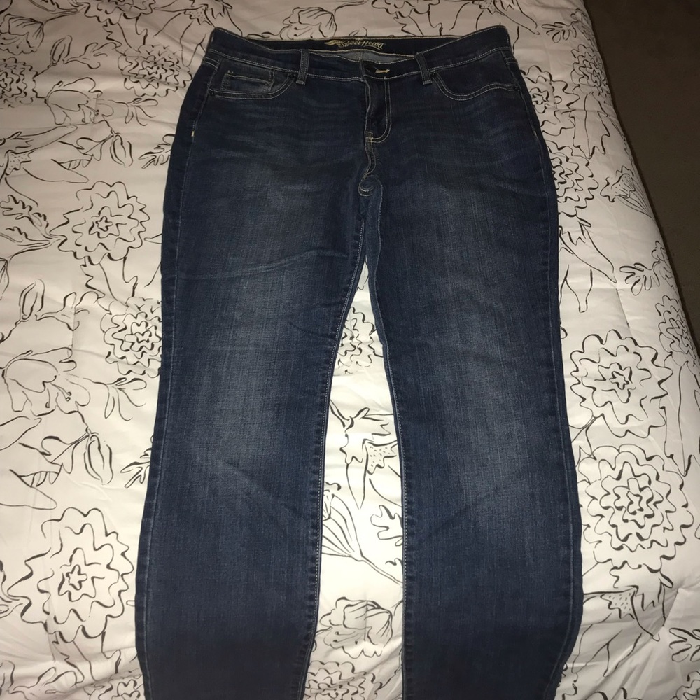 Old Navy Size 12 short Sweetheart Skinny Jeans
